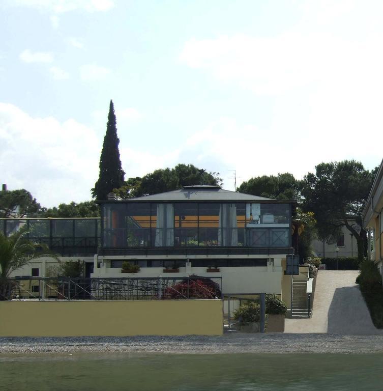 Hotel Estee Desenzano del Garda Exterior foto